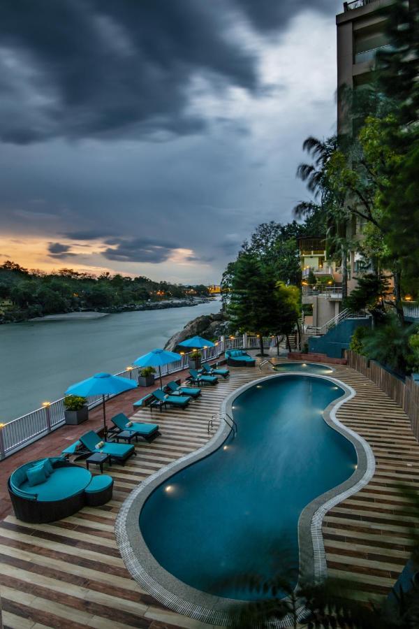 Lemon Tree Premier, Rishikesh Hotel Kültér fotó